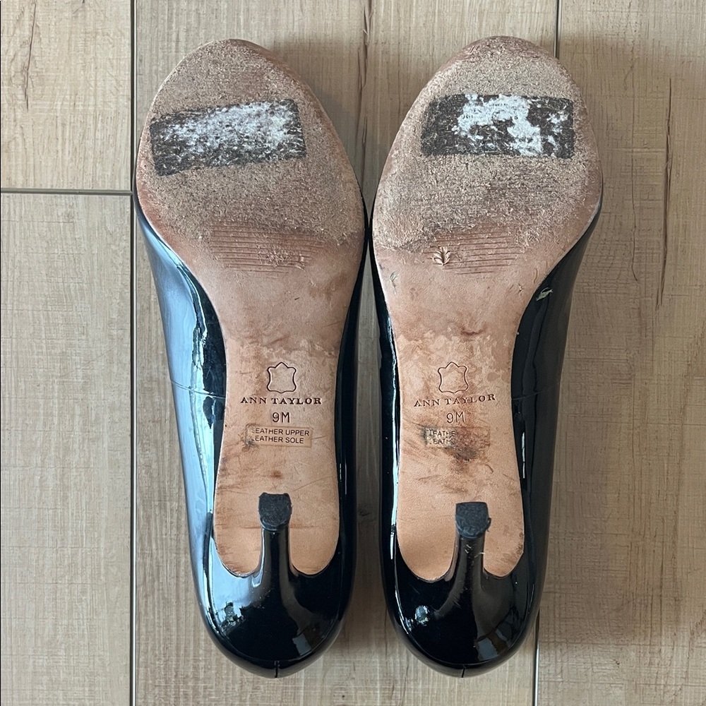 Ann Taylor Black Patent Round-Toe Pumps - Picture 5 of 5